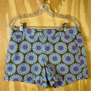 Banana Republic Factory Hampton Fit Size 10P Medallion Print Shorts Brown Blue